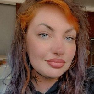 Meet your Posher, Victorya